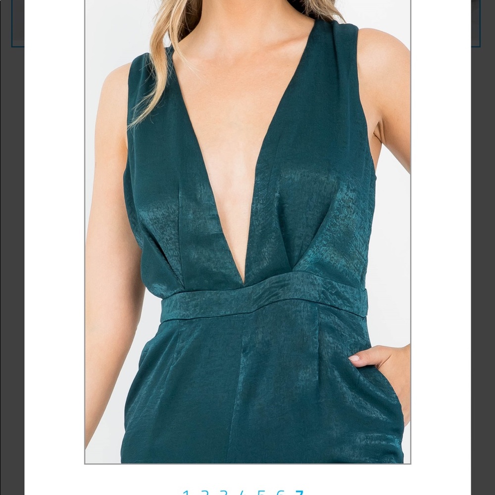 Hunter Green Satin Sleeveless Jumpsuit With Pockets - Picture 6 of 6